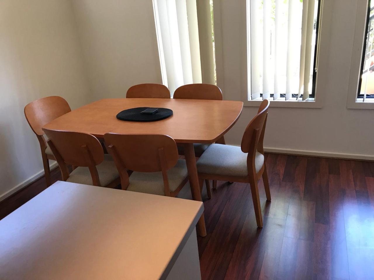 Tasha'S Apartments On Kerry Pennington Luaran gambar