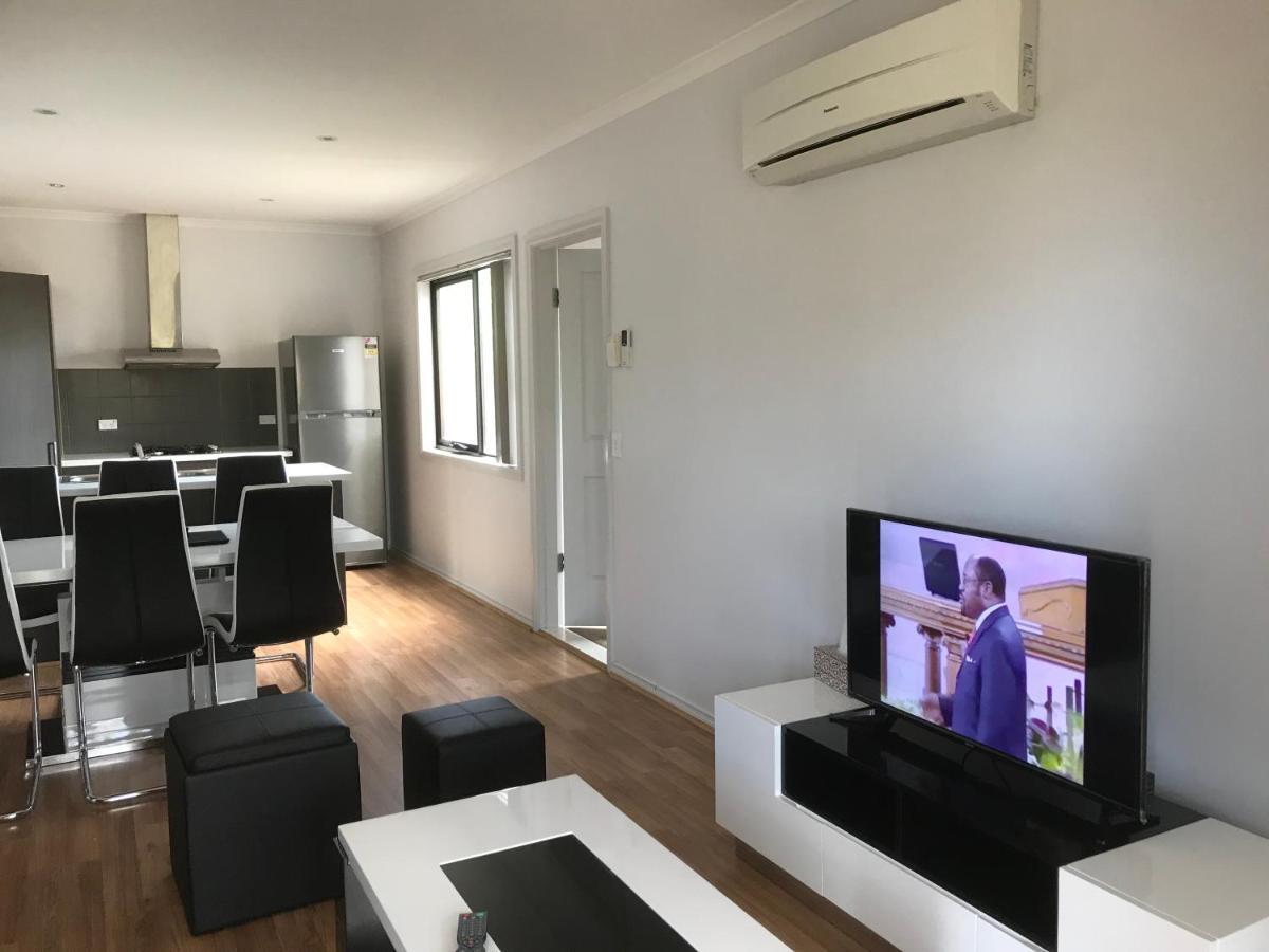 Tasha'S Apartments On Kerry Pennington Luaran gambar